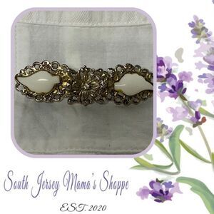 Vintage 1950 Hair Clip Silver White Plastic Leaf Floral Center Rhinestone (J323)